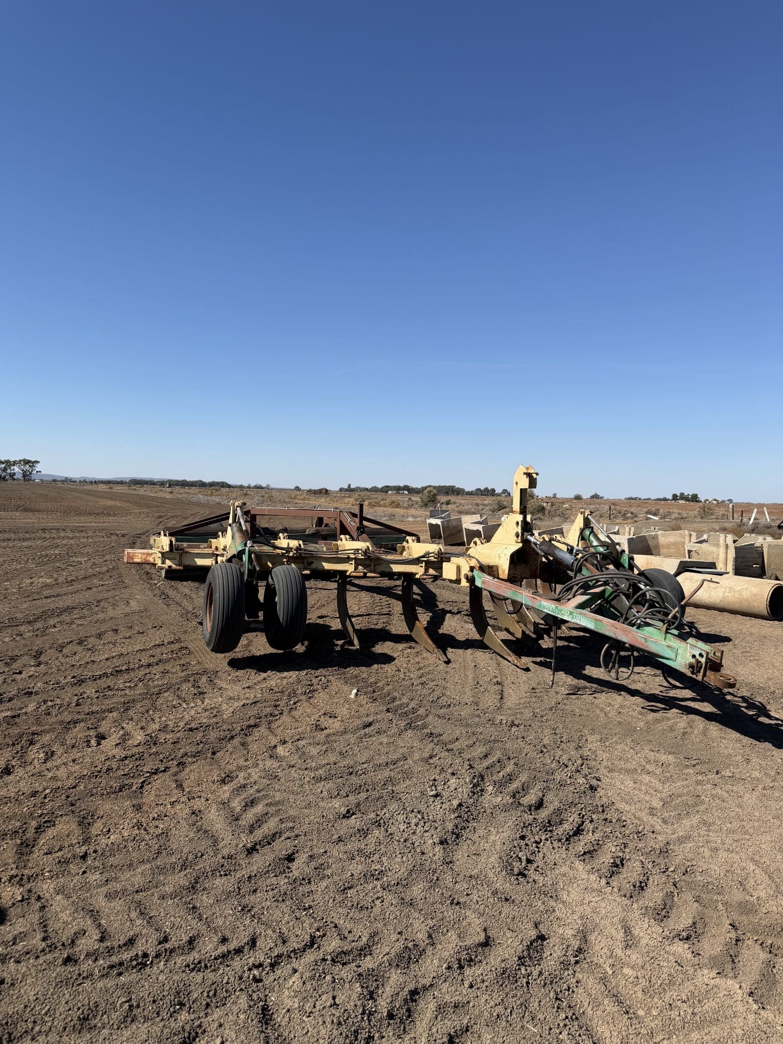 5D6F0AC6-BA2B-4729-89E7-B8FEDBA8F750